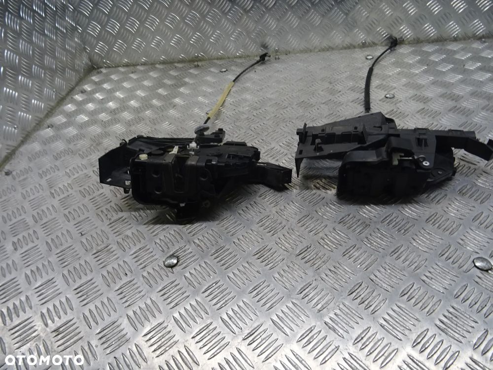 FORD KUGA MK1 08-13 2.0 TDCI 140KM ZAMEK DRZWI PRAWY LEWY TYŁ TYLNY - 2