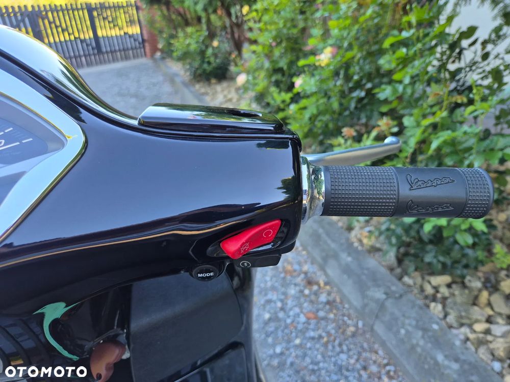 Vespa GTS - 12