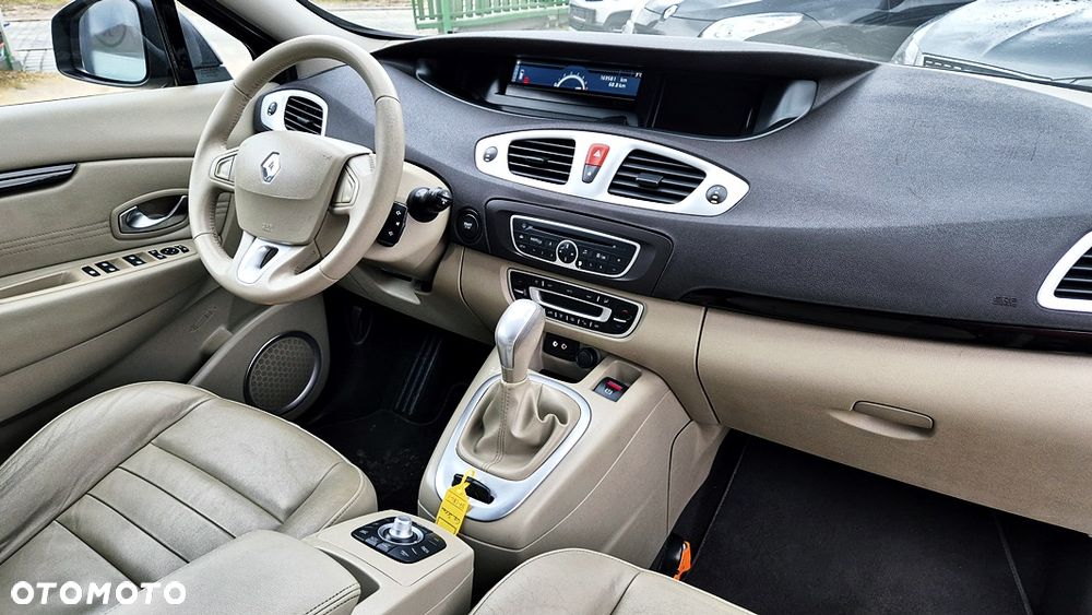 Renault Grand Scenic 2.0 16V 140 CVT Bose Edition - 38