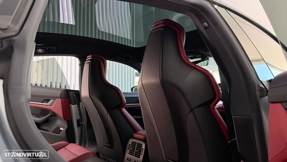 Porsche Taycan 4S - 43