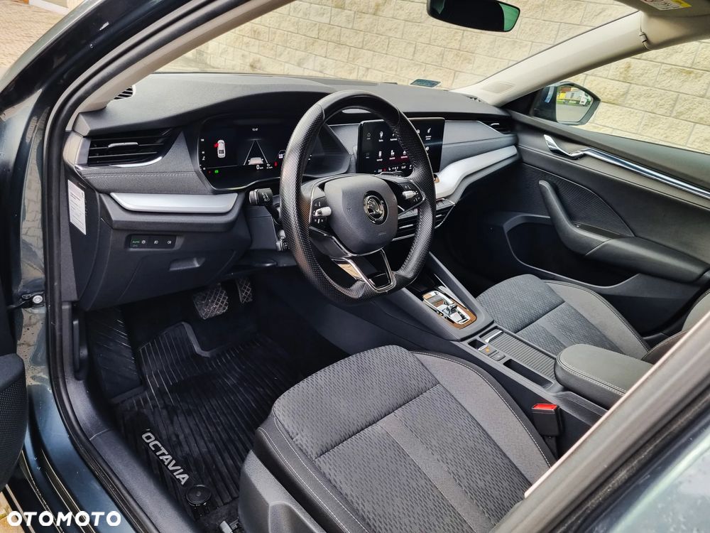 Skoda Octavia 2.0 TDI SCR Style DSG - 12