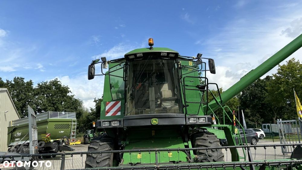 John Deere 1550 Kombajn zbożowy , 2007 , hederu 5,5 m - 4