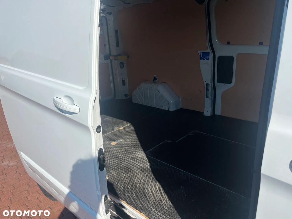 Ford Transit Custom - 10