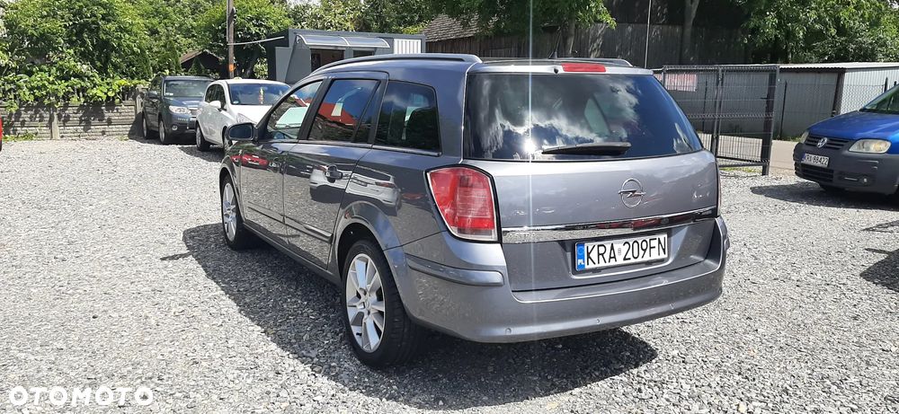 Opel Astra - 16