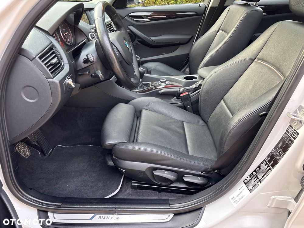 BMW X1 xDrive20d xLine - 27