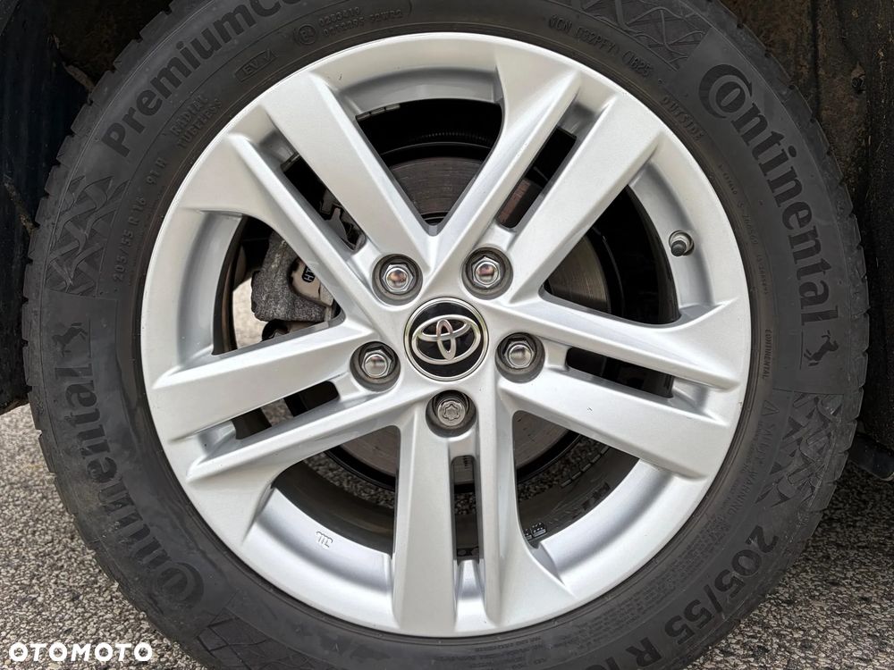Toyota Corolla - 30