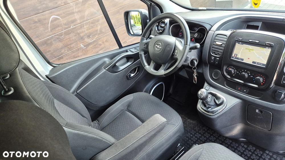Opel Vivaro L2H1 2,9t Elegance Business - 13