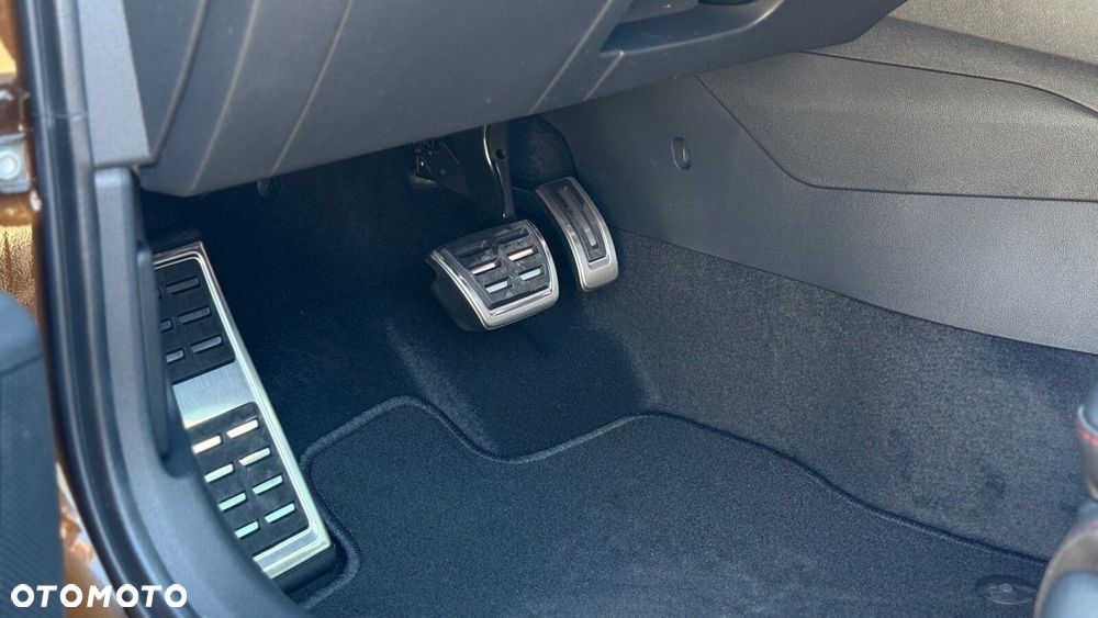 Skoda Octavia 2.0 TSI RS DSG - 28
