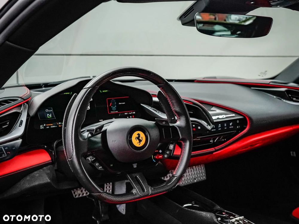 Ferrari SF90 Stradale - 16