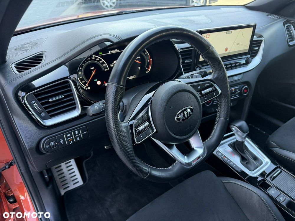 Kia Ceed 1.6 CRDi (48V Mild-Hybrid) DCT7 GT Line - 20