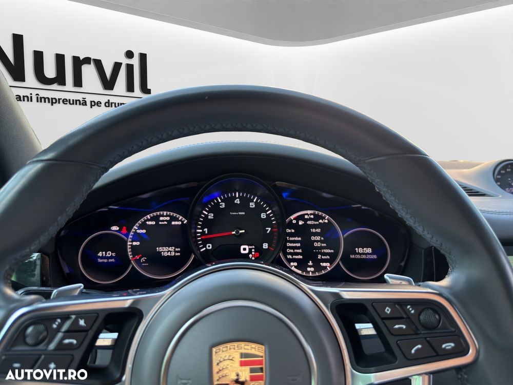 Porsche Cayenne Tiptronic S - 12