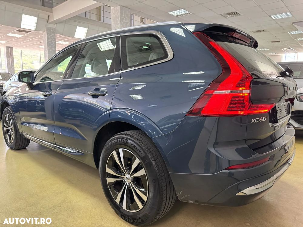 Volvo XC 60 T6 AWD Recharge Geartronic Inscription - 10