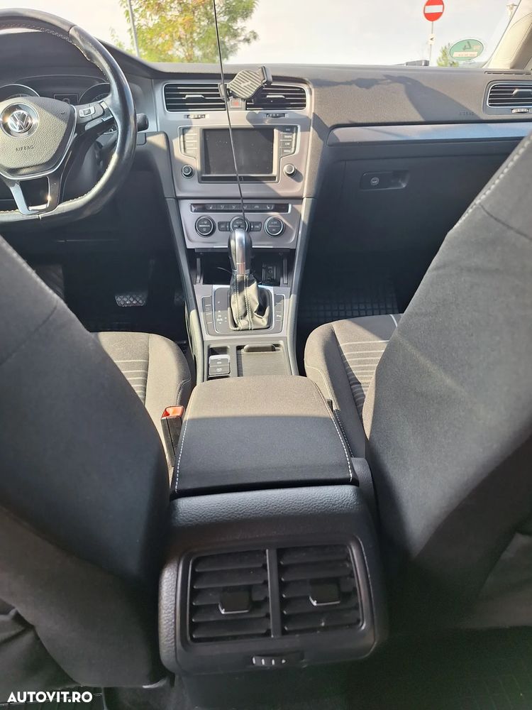 Volkswagen Golf 1.6 TDI DSG BMT Comfortline - 12