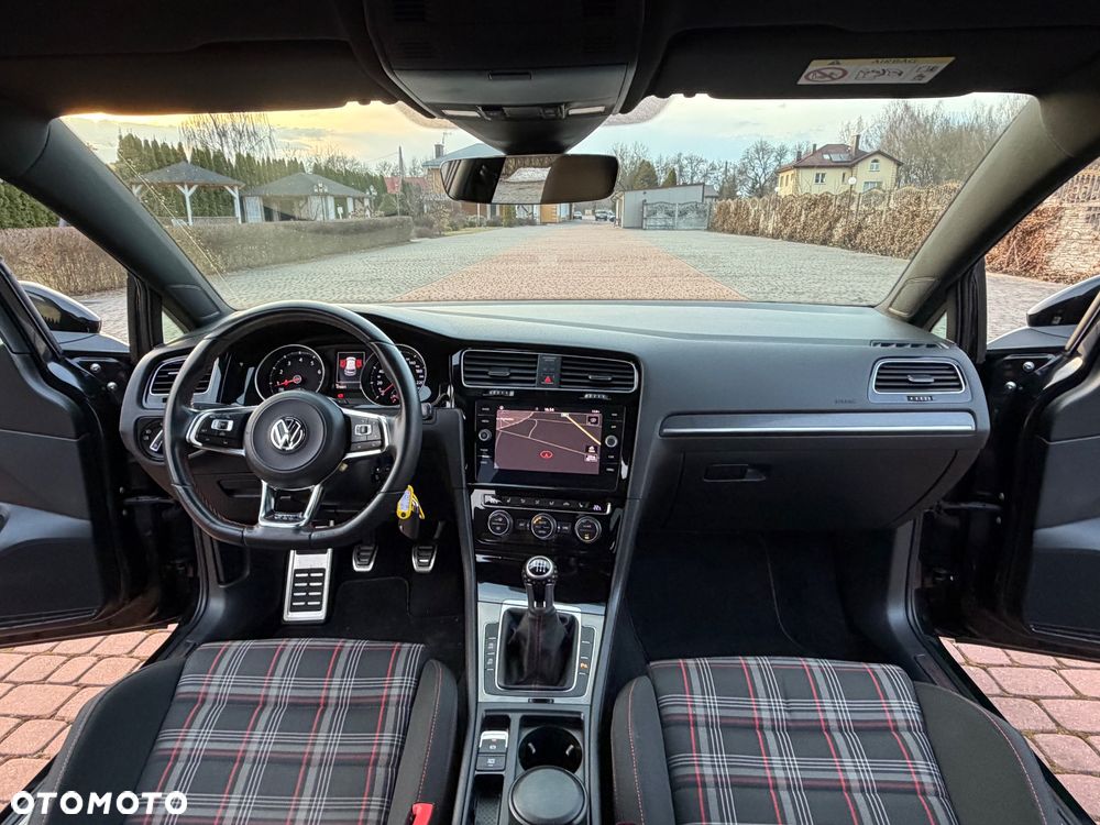 Volkswagen Golf 2.0 TSI BMT GTI Performance - 29