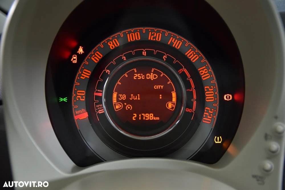 Fiat 500 MHEV 1.0 - 10