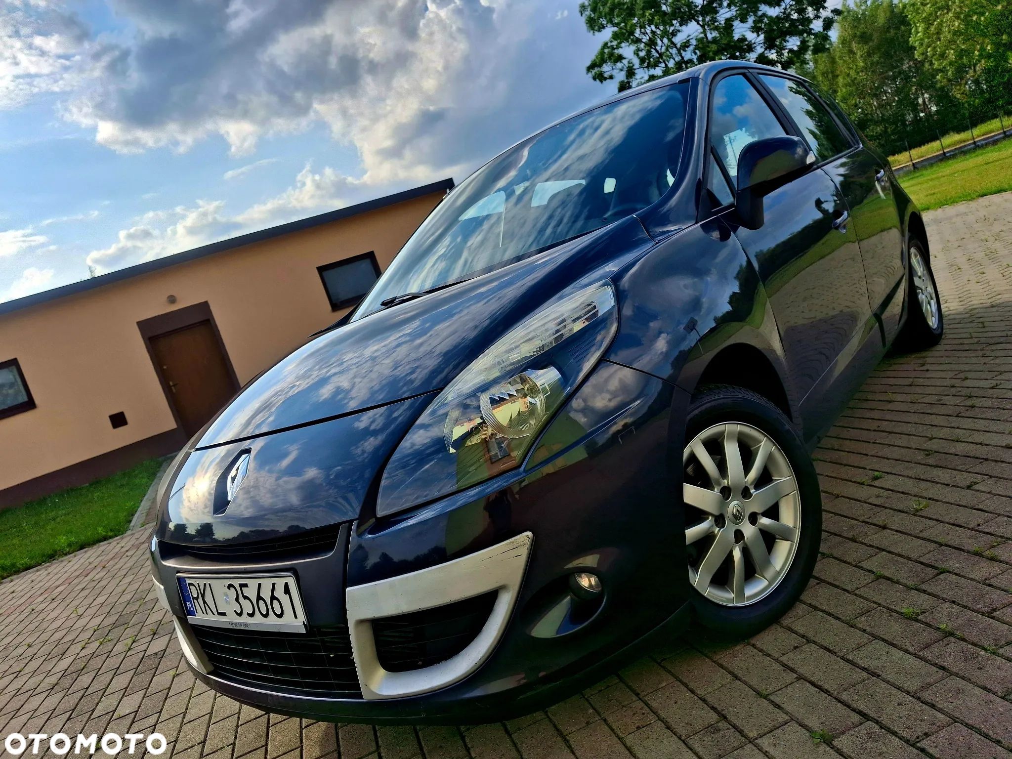 Renault Scenic 1.5 dCi Authentique - 1
