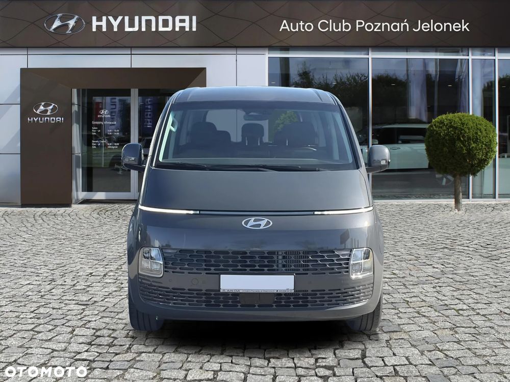 Hyundai Staria 1.6 T-GDI HEV Smart VIP - 8