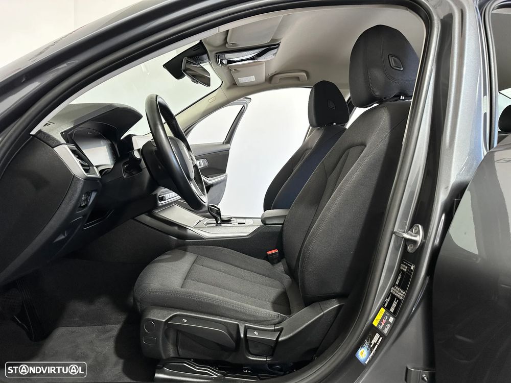 BMW 330 e Corporate Edition Auto - 30