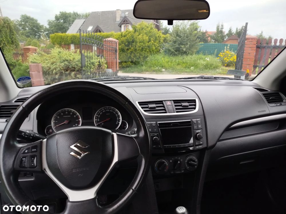 Suzuki Swift 1.2 - 10