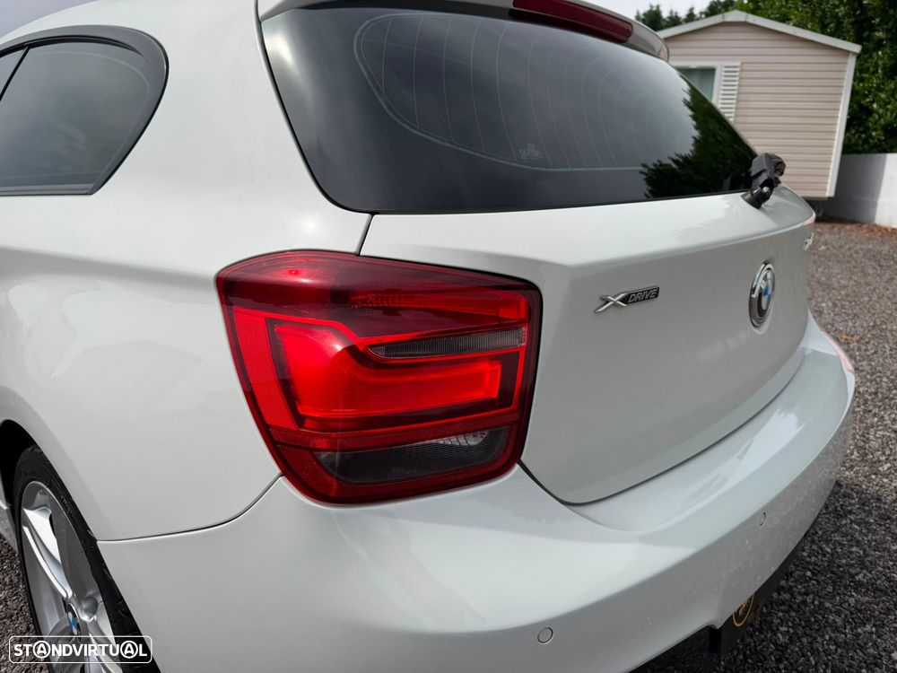 BMW 120 d xDrive Pack M - 25