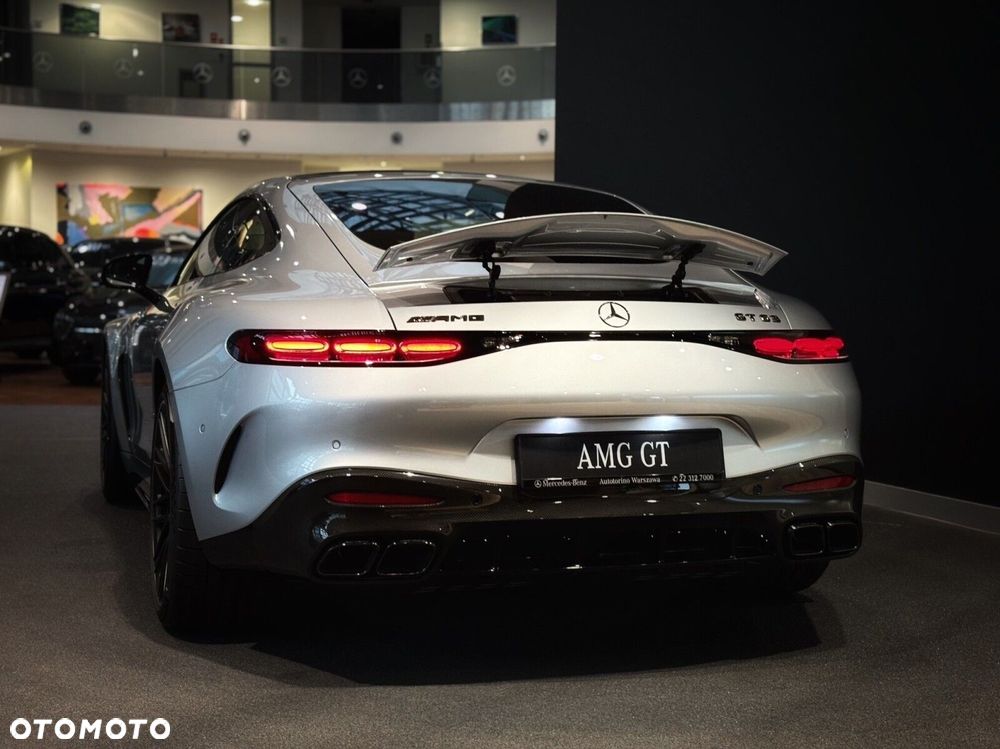 Mercedes-Benz AMG GT - 12