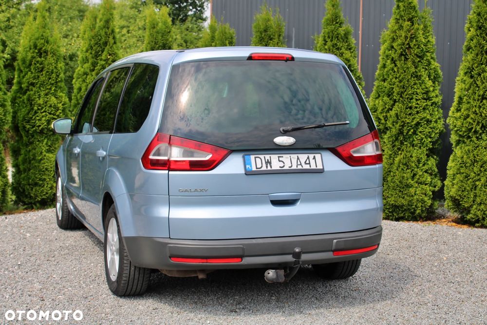 Ford Galaxy 2.0 Champions Edition - 8