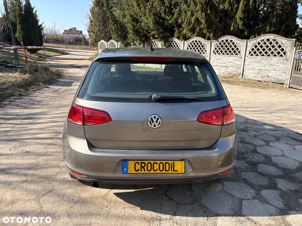 Volkswagen Golf 1.6 TDI BlueMotion Technology Comfortline - 8