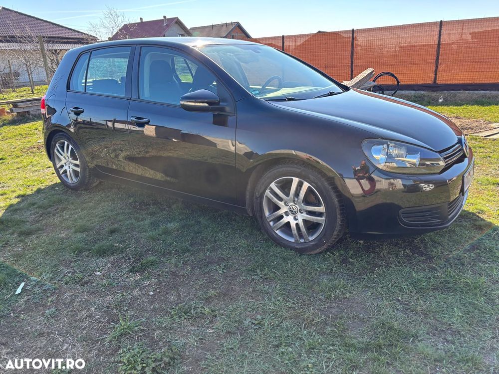 Volkswagen Golf - 2