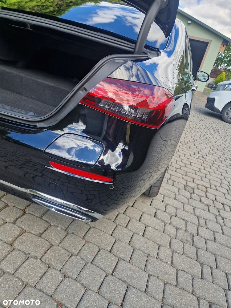 Mercedes-Benz Klasa E - 9
