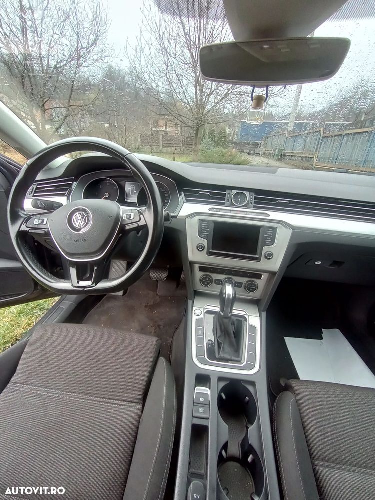Volkswagen Passat - 5
