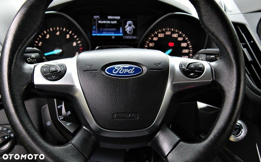 Ford Kuga - 24