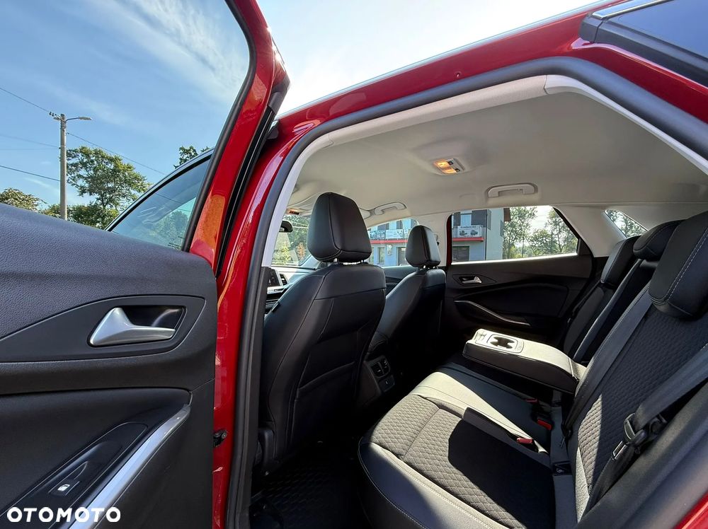 Opel Grandland X 1.2 T GPF Design&Tech S&S - 22