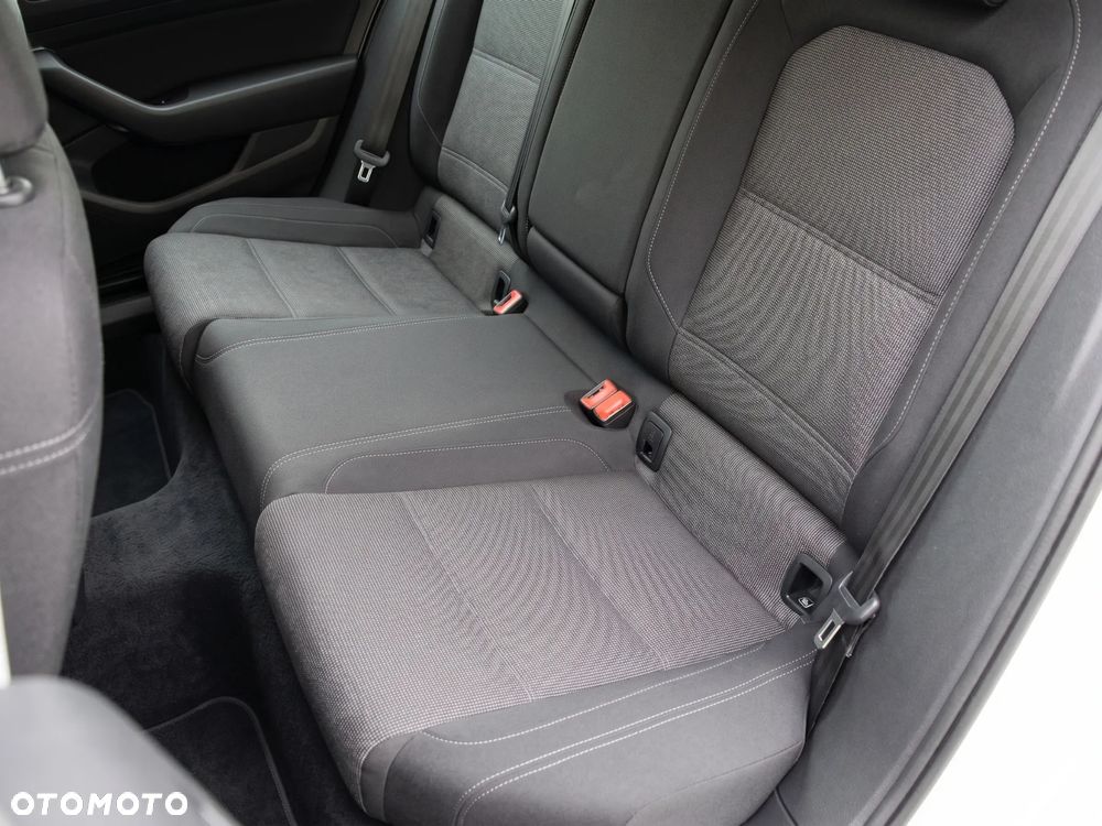 Volkswagen Passat 2.0 TDI BMT Comfortline - 9