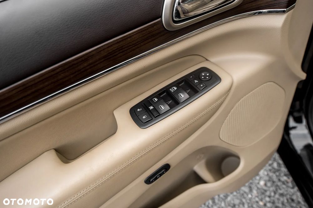 Jeep Grand Cherokee 3.0 CRD Overland - 22