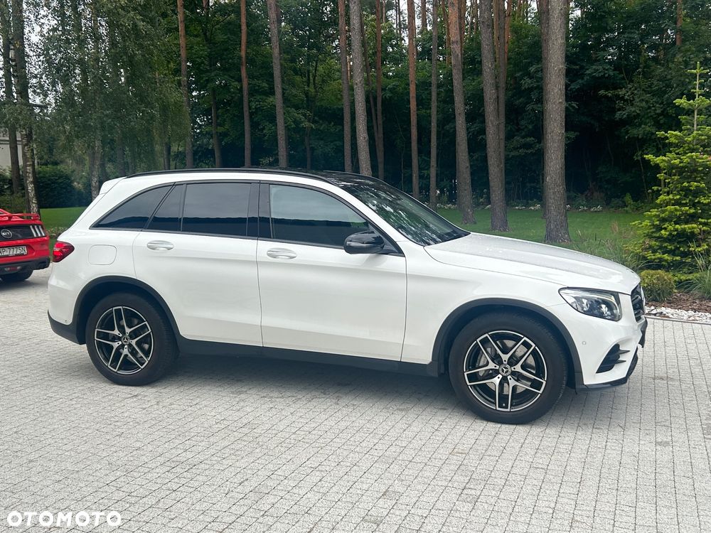Mercedes-Benz GLC - 15