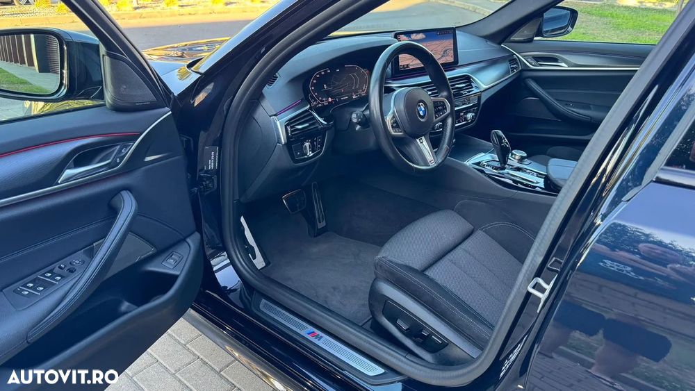 BMW Seria 5 520d xDrive Touring Aut. M Sport Edition - 12