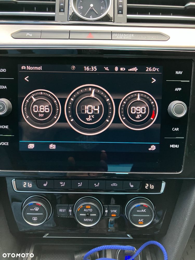 Volkswagen Passat 1.8 TSI BMT Highline - 32