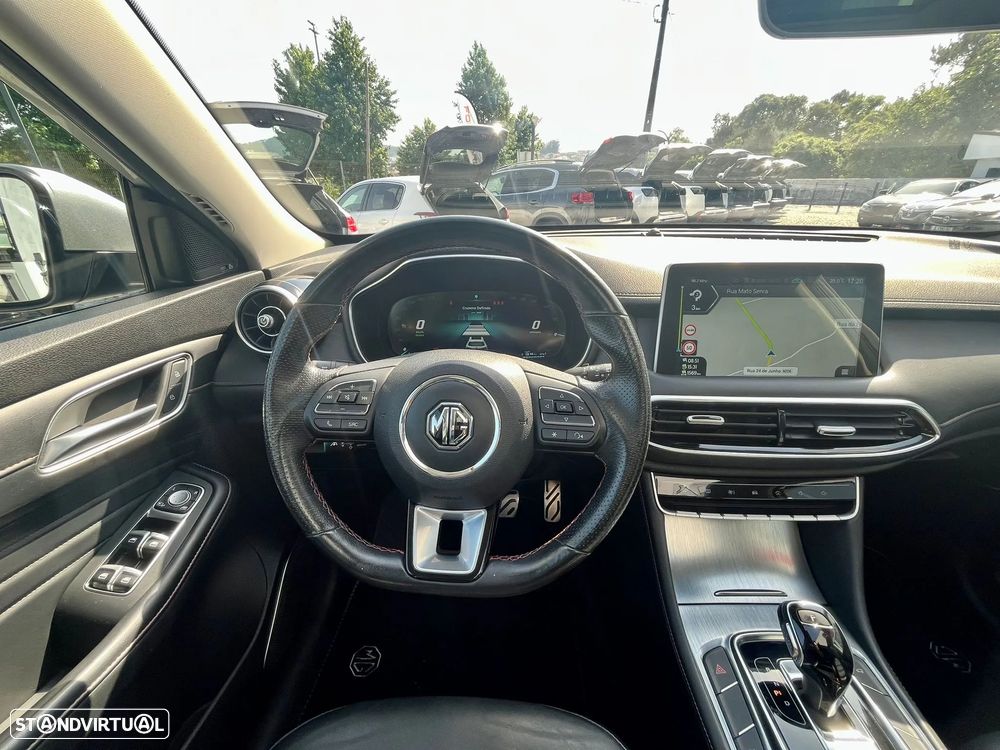 MG EHS 1.5 T-GDI Plug-in Hybrid Luxury - 14