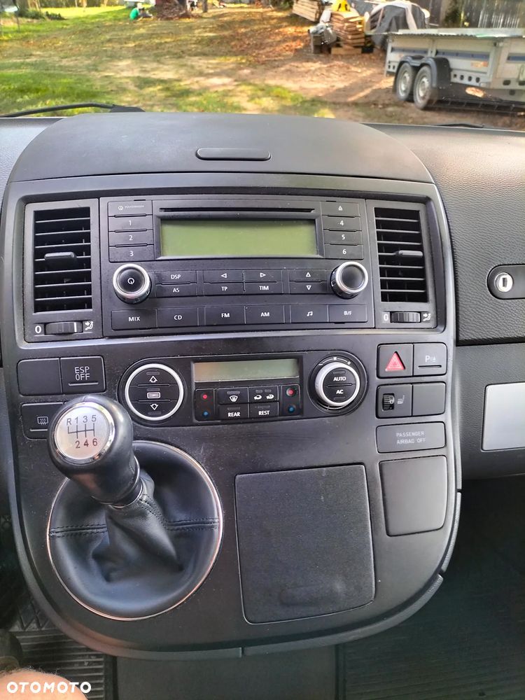 Volkswagen Multivan - 18