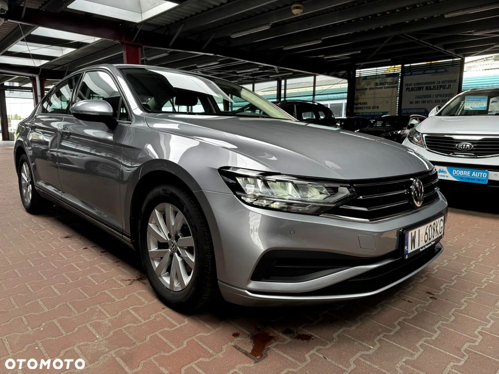 Volkswagen Passat 1.5 TSI EVO Business - 9