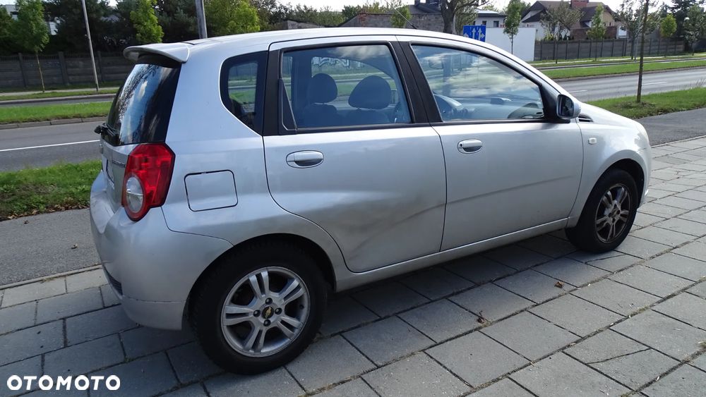Chevrolet Aveo 1.4 16V LT - 11