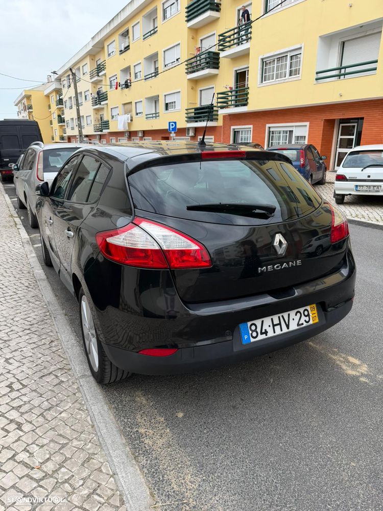 Renault Mégane 1.5 dCi Dynamique S - 11
