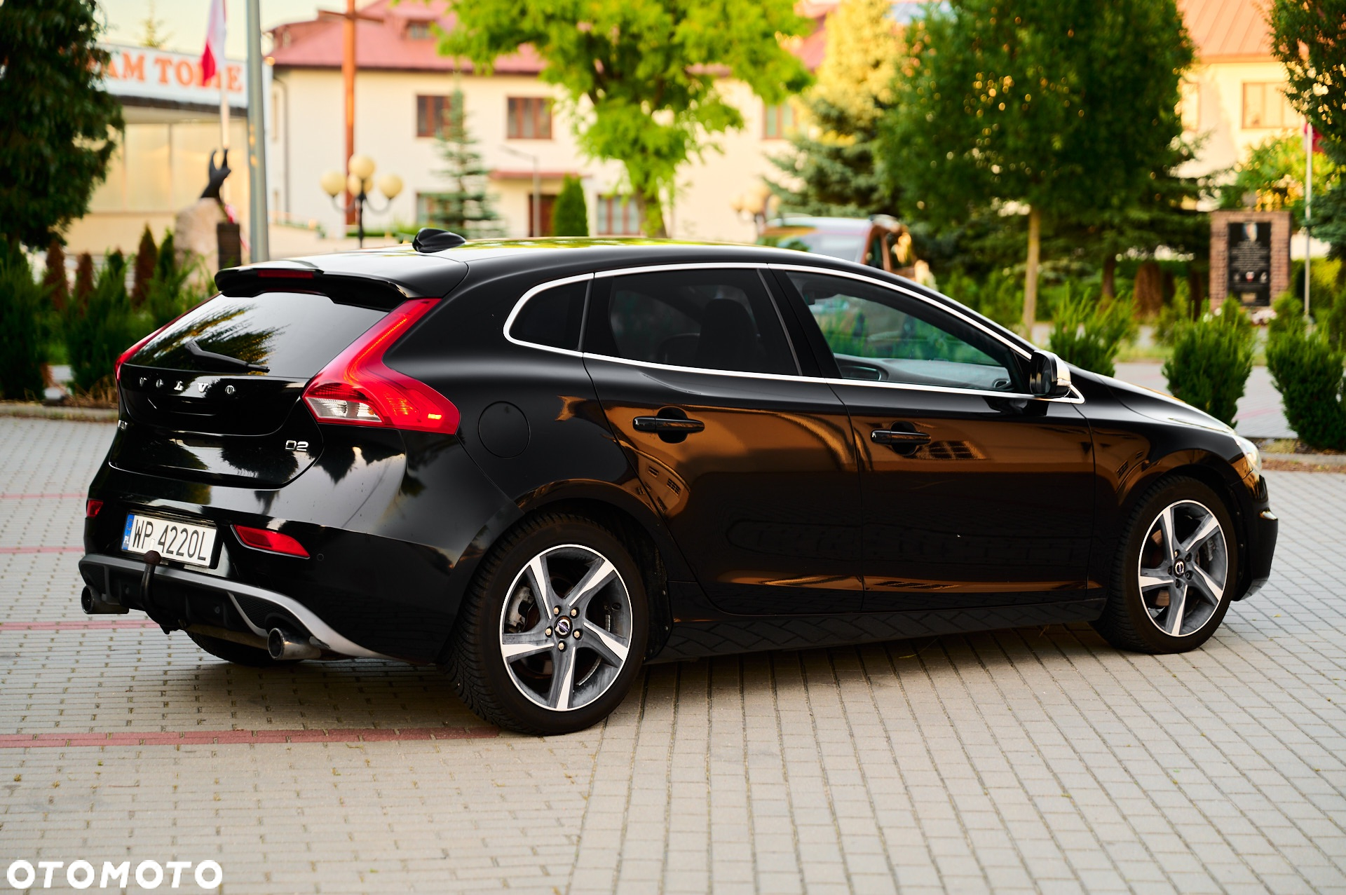 Volvo V40 D2 R-Design - 13