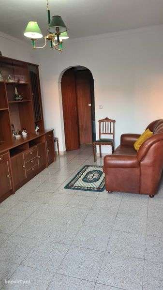 Moradia T1 em excelente estado - Grande imagem: 2/12