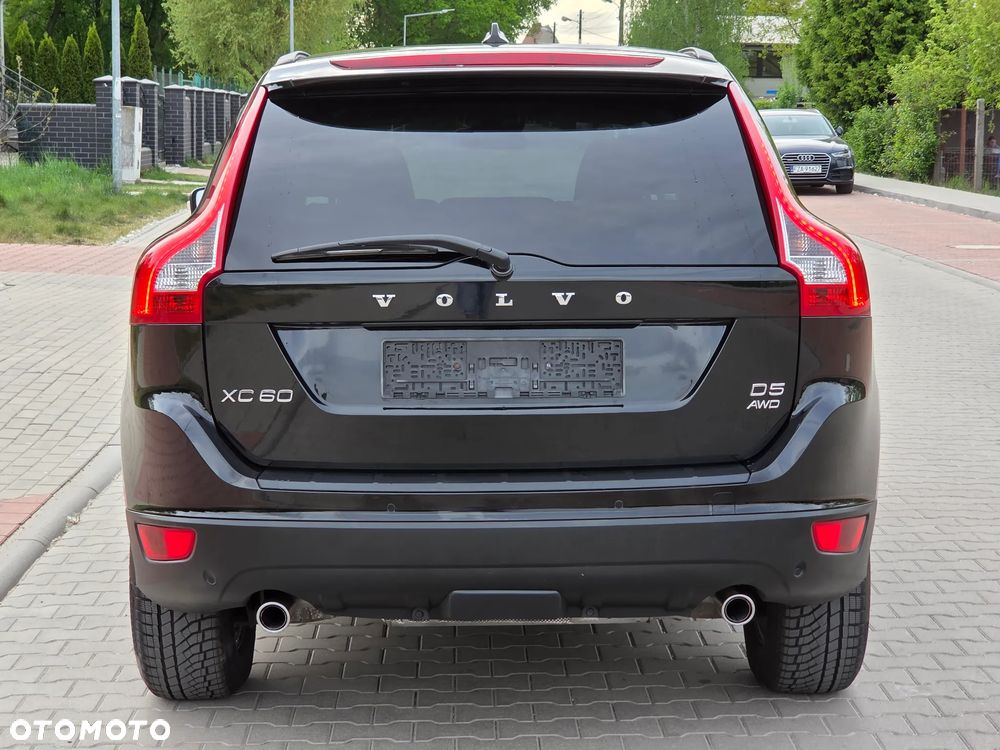 Volvo XC 60 D5 AWD Edition Pro - 4