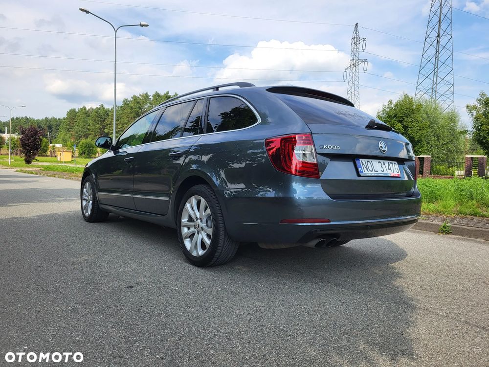 Skoda Superb 2.0 TDI DSG Active - 12