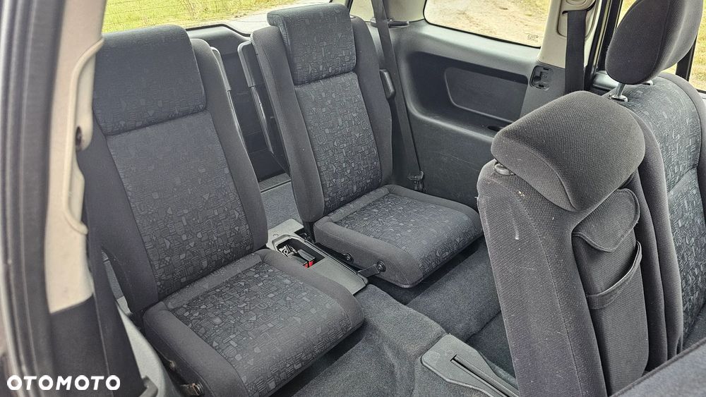 Opel Zafira 1.8 16V Comfort - 15