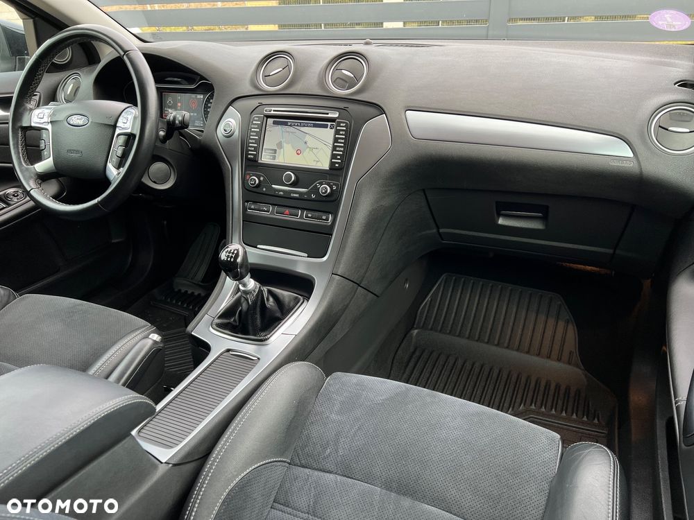 Ford Mondeo 1.6 T Platinium X Plus (Titanium) - 29