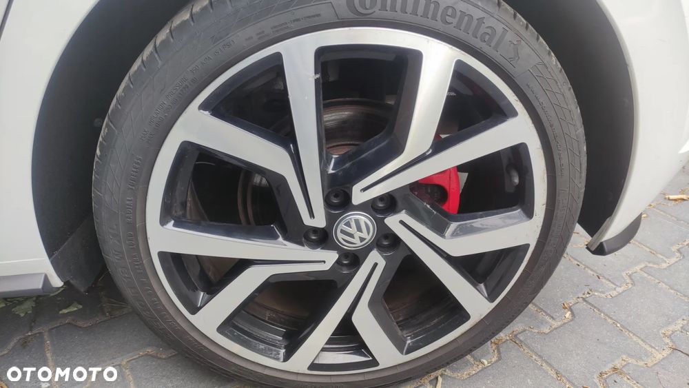 Volkswagen Polo - 21