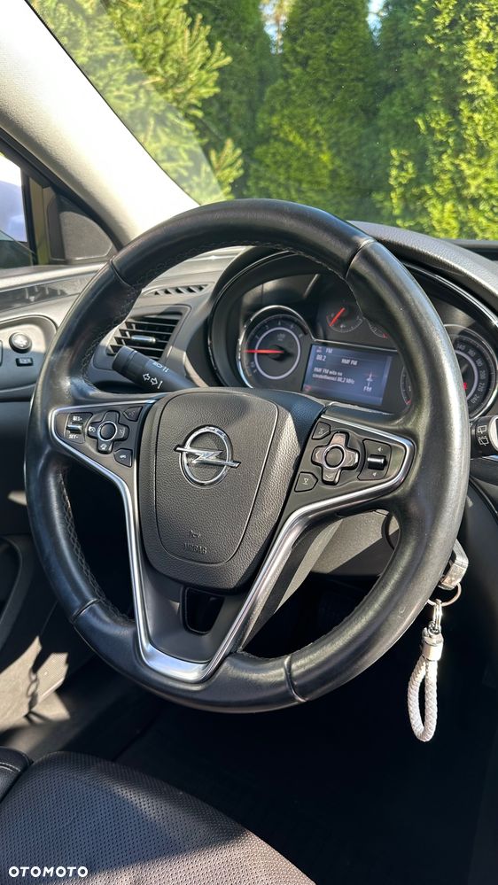 Opel Insignia - 15